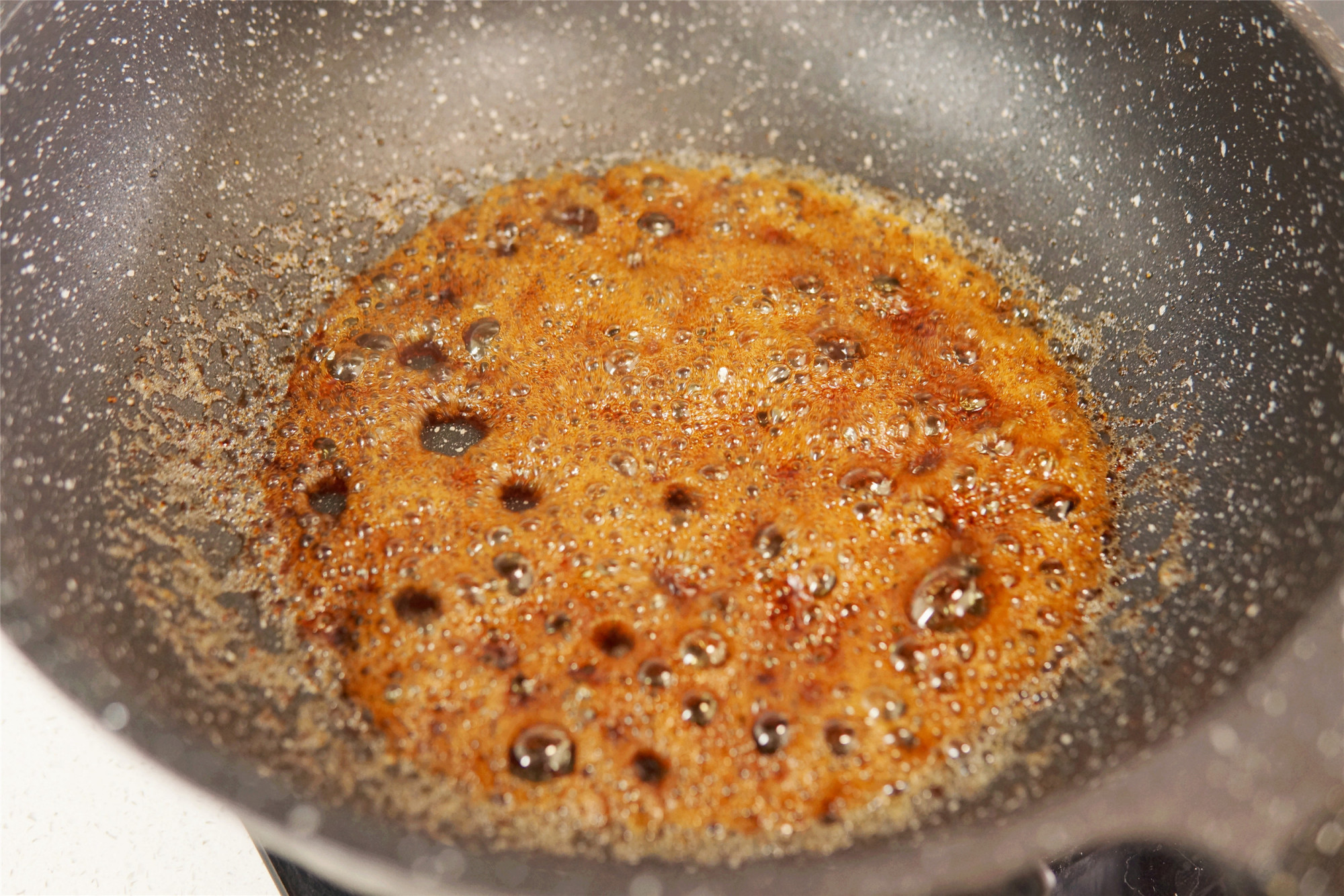 炒糖色怎么炒用油炒糖色怎么炒有什么窍门