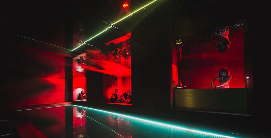 年轻人都爱的「大保健」，店该怎样设计？