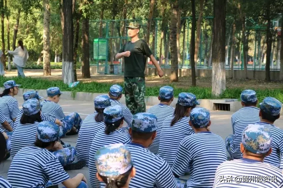 锦州渤海大学大一新生军训