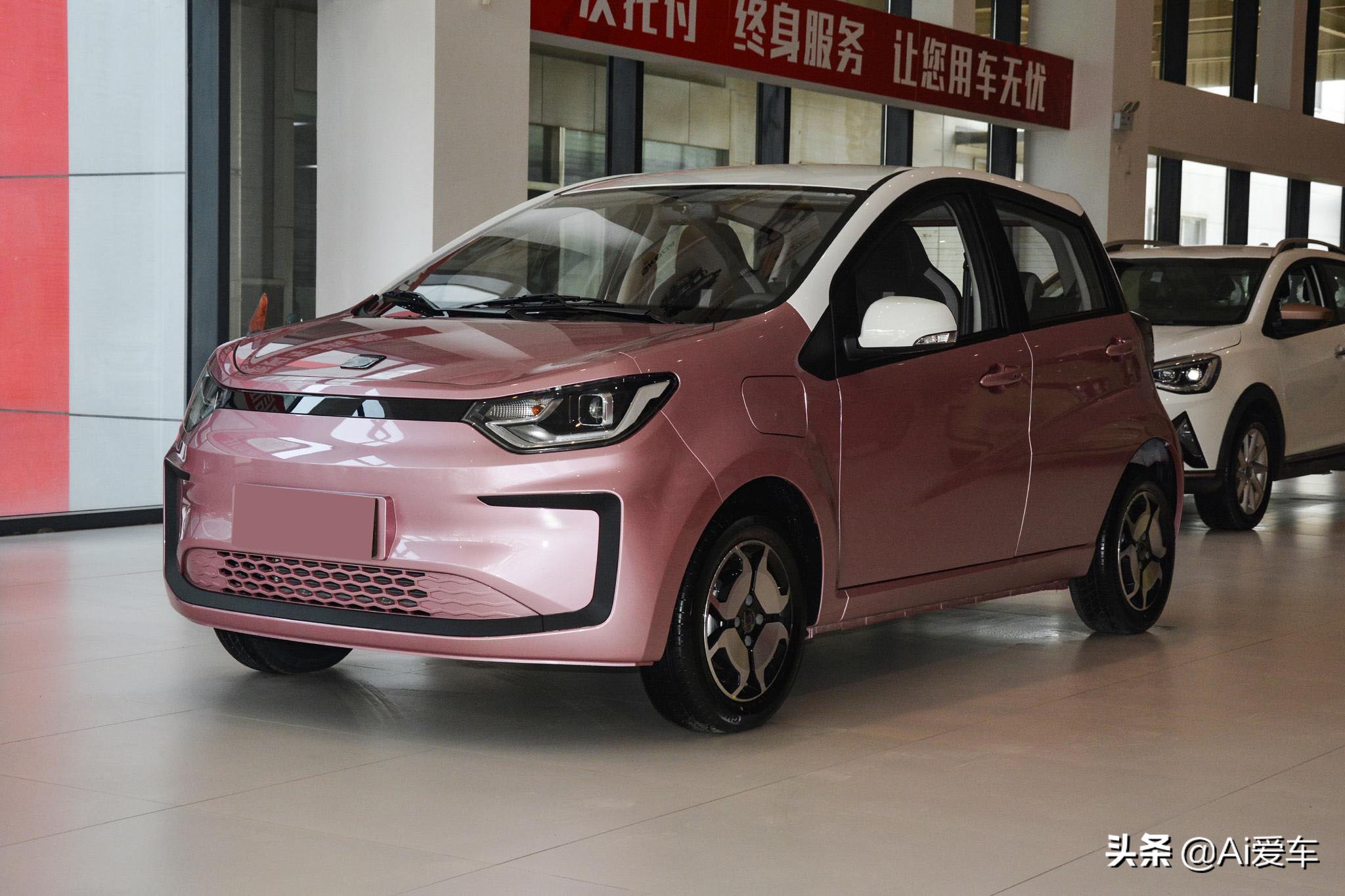 很好养的快充代步车，灵活小巧简单实用，续航长还便宜，思皓E10X
