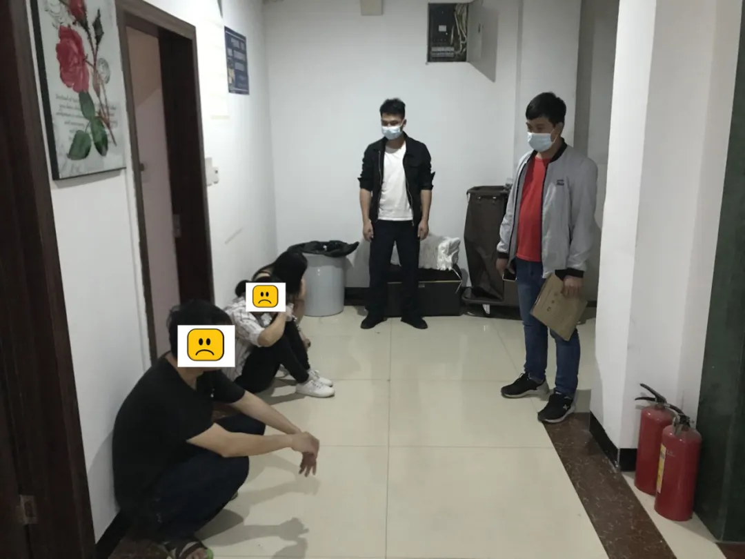 辣眼睛！广西一茶庄竟是嫖客的“选美场”，卖淫女穿着暴露，对接暗号让人目瞪口呆