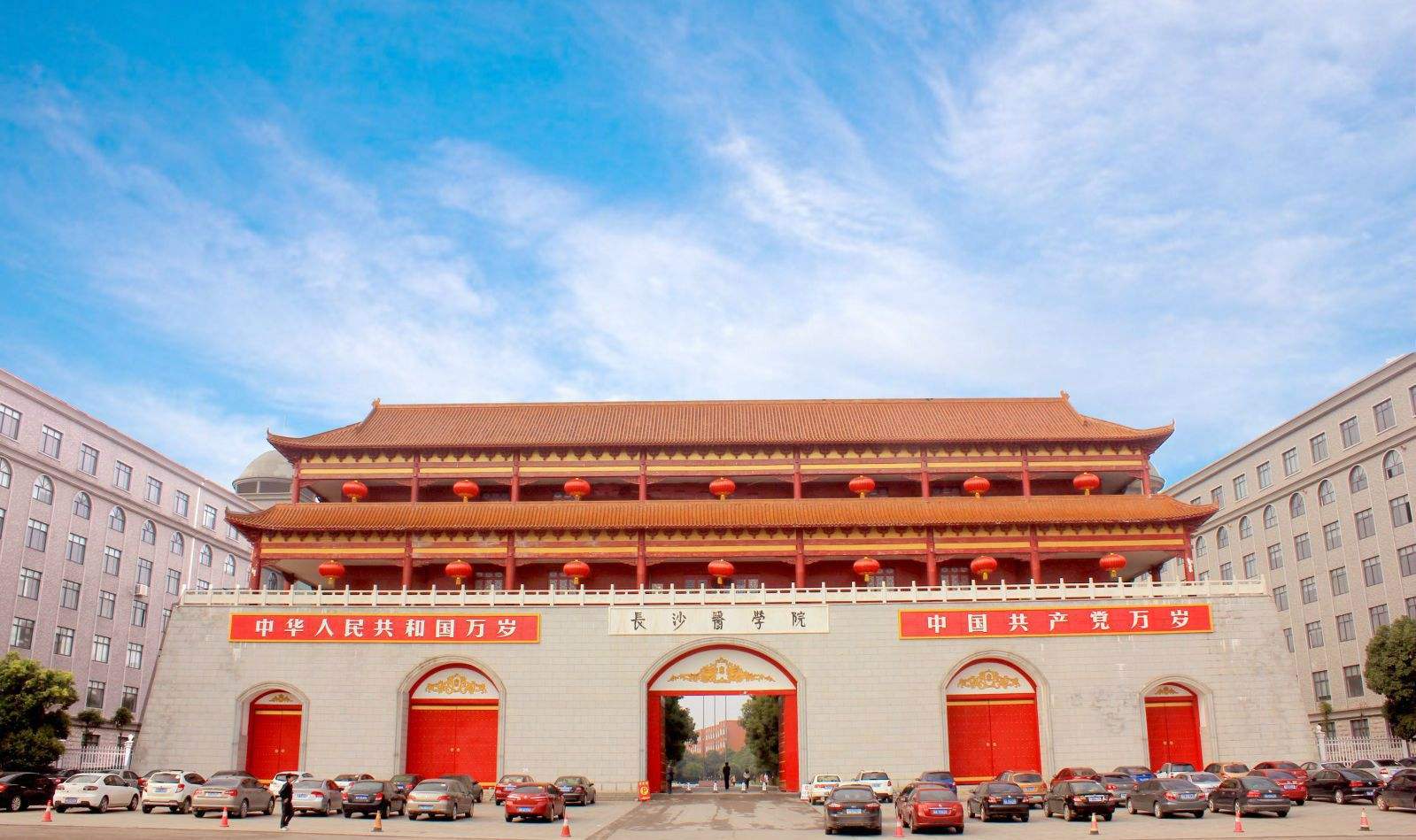 中国民办大学排行榜出炉，仅2所医药院校上榜，想学医的怎么办？