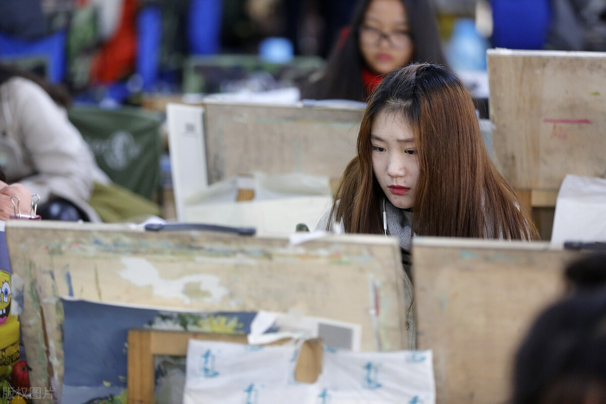 2021年高考文化453分美术统考337分，能报考的大学有哪些？