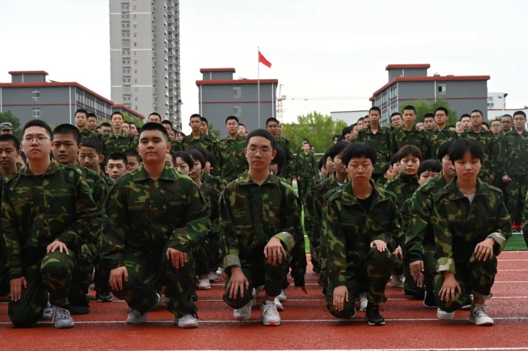 身着迷彩，英姿飒爽！清徐县徐沟中学高一新生军训剪影