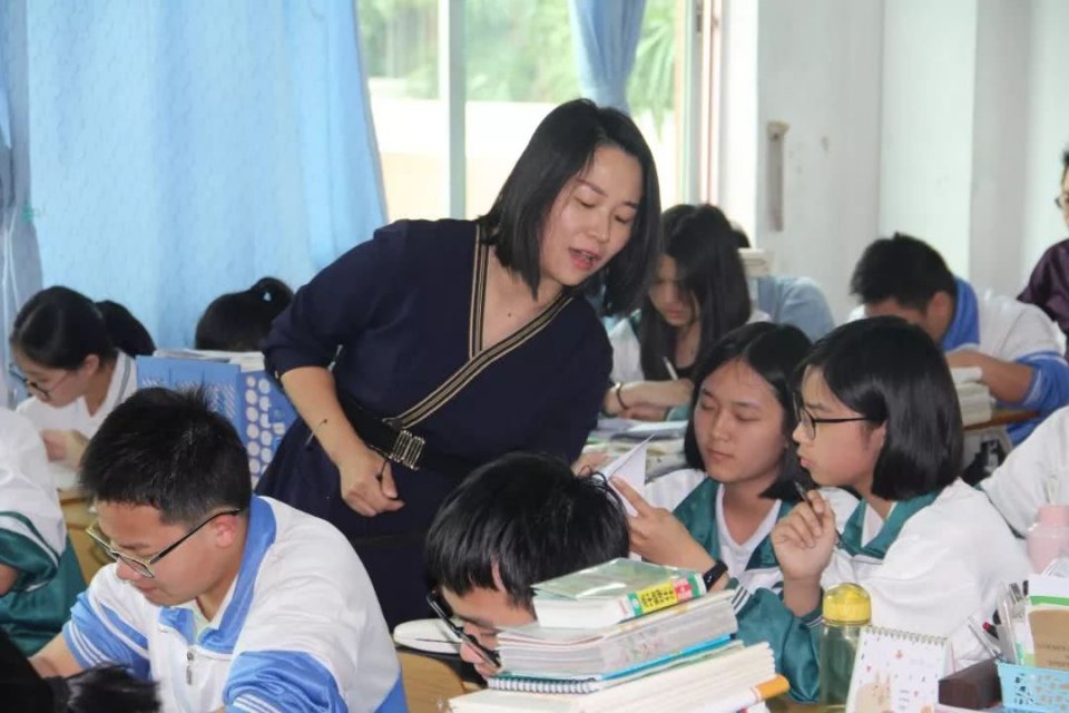 2021高考提前批录取分来了，清华663分起步，部分211院校招生遇冷