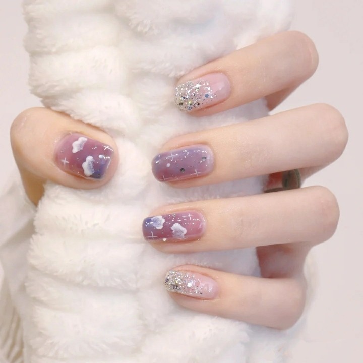 惊艳的美甲有哪些?这些值得尝试,简单百搭很适合日常