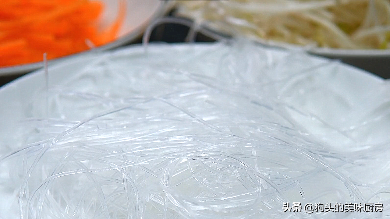 把合菜卷成卷，不爱吃菜的都爱吃，鲜美营养，蔬菜主食一个搞定
