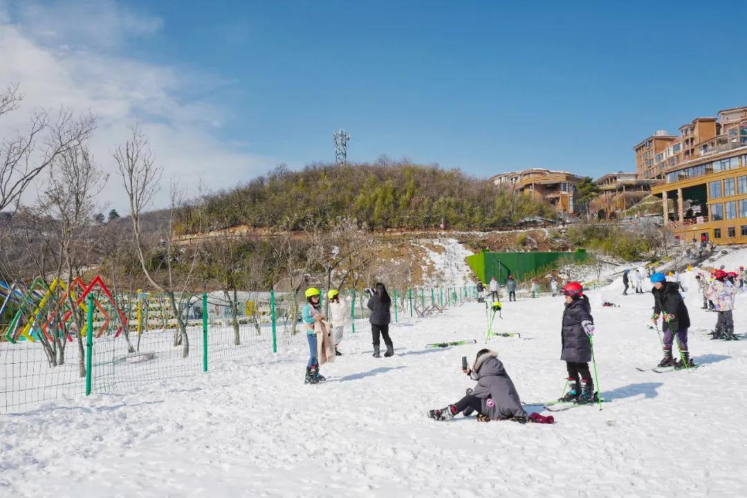 开车1小时，打卡家门口的超大滑雪场（上）