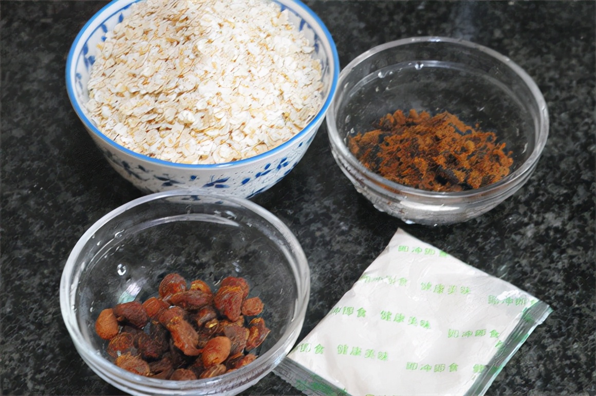 比蛋糕细腻、比发糕柔软，天气寒冷抓紧吃！这道冬天“黄金”糕