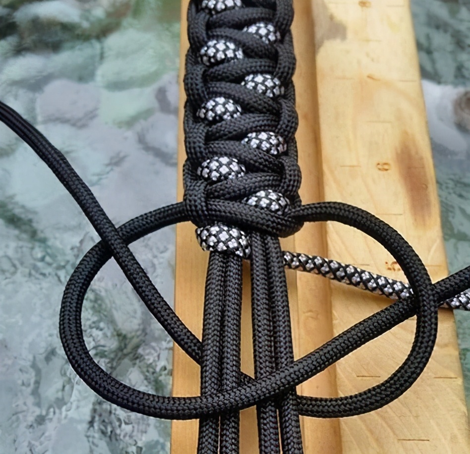 手工diy这7种适合男生佩戴的手链,查看编绳的方法与图解教程(手串一般