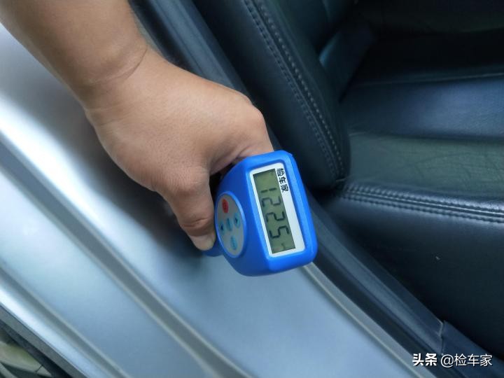 10万买台十一年的英菲尼迪G37值得吗？网友：买发动机送车