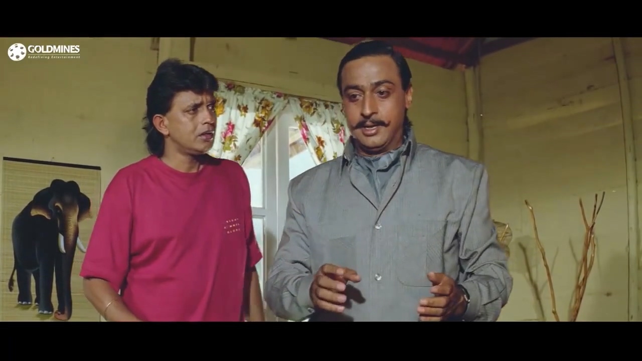 印度版超级警察,拼命抓捕罪犯却被上司训斥,满满的怀旧感!