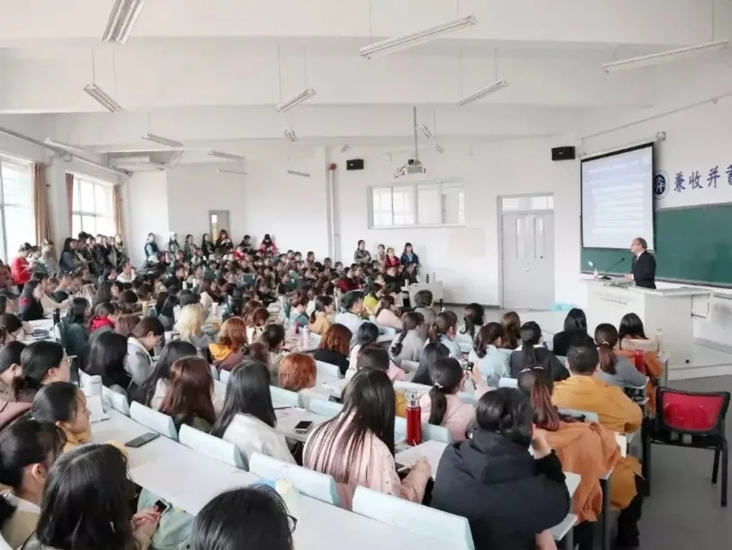 招生宣传季| 国家级一流本科专业建设点——翻译专业