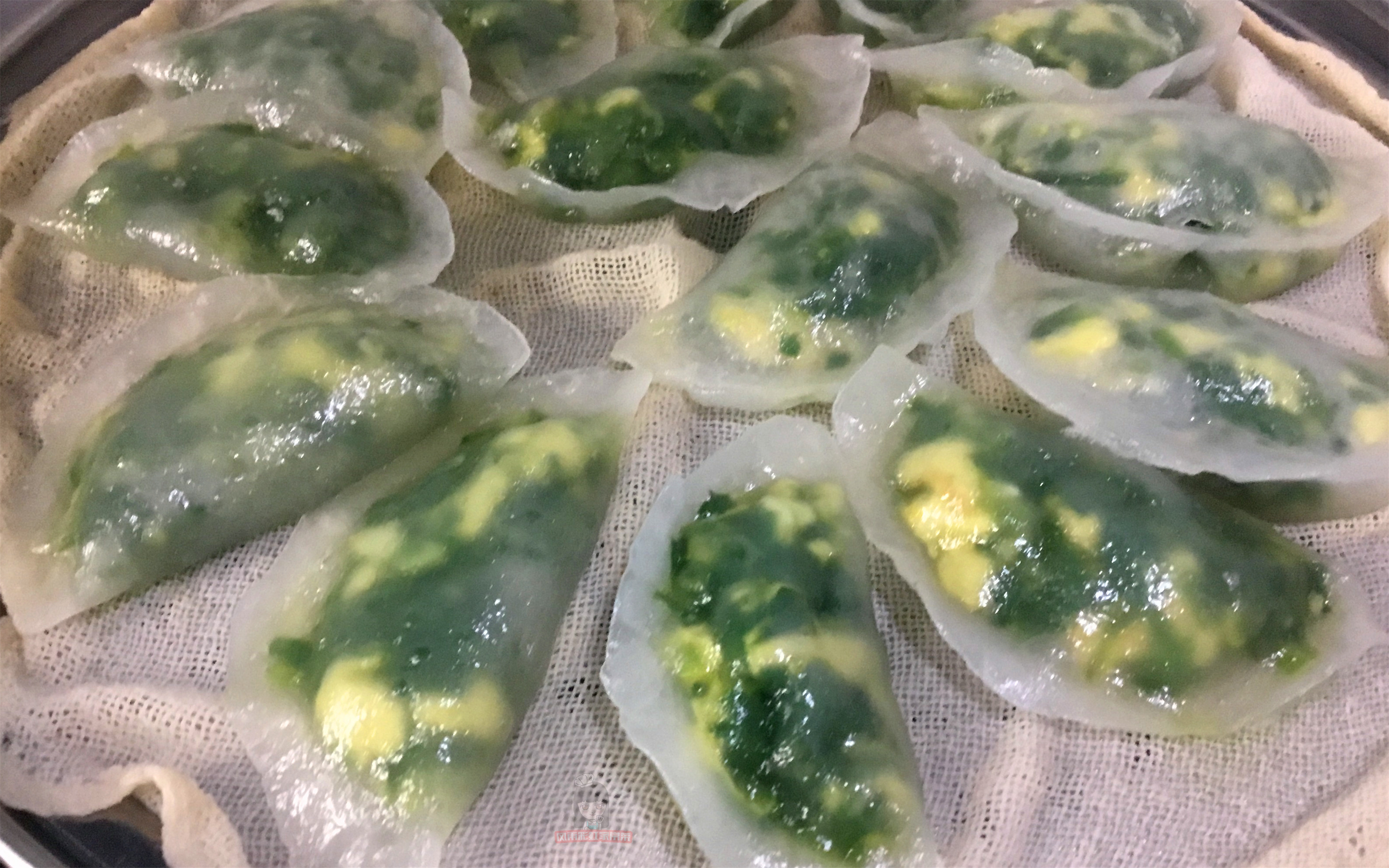 水晶蒸饺的面怎么和面（水晶蒸饺这样做全家都馋哭）