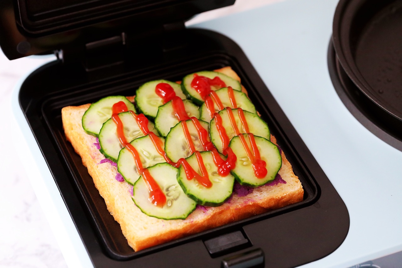 早餐不糊弄，紫薯鸡蛋三明治，营养丰富味道赞