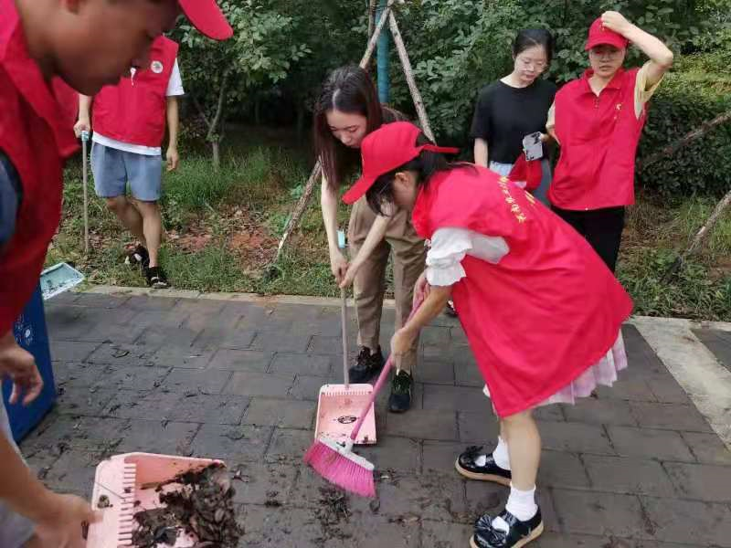 农大人的身影在前，我们“豫”难而上