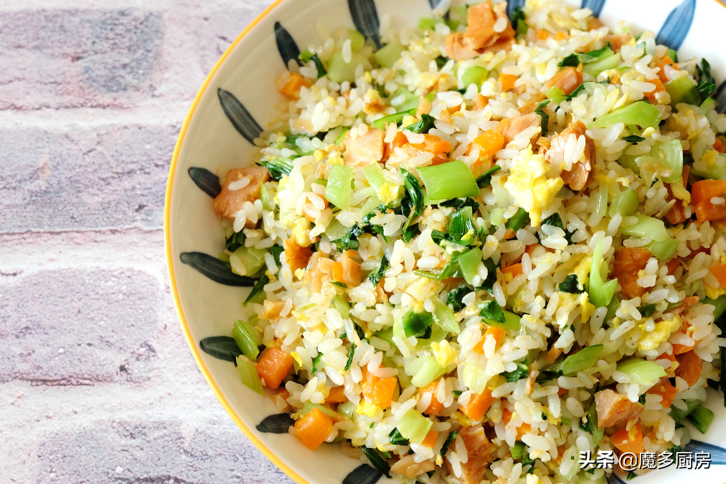 【鸡肉蔬菜蛋炒饭】