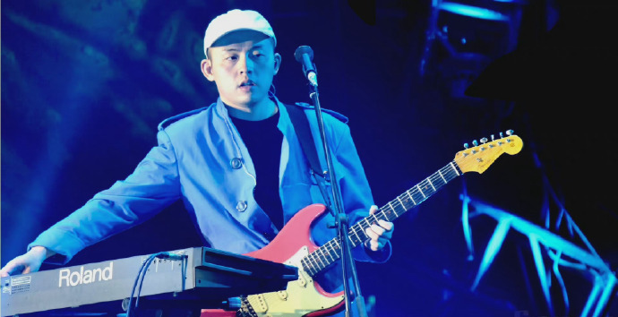 小13歲的搖滾樂手！為何周迅這個最新緋聞男友，有才卻又不被看好