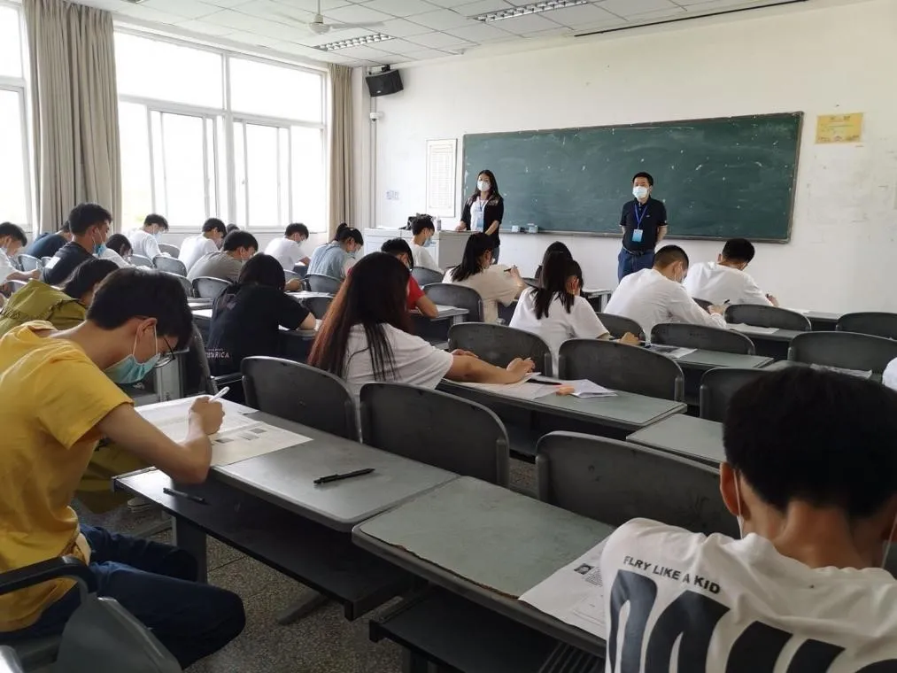 仅次于高考人数，四川20万高三学子在88个考点参加“小高考”