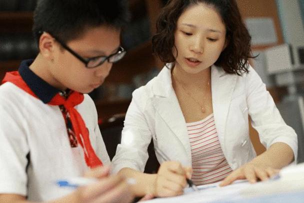 全力开放三胎政策，三育一体化将全面实行，年轻人别再说养不起了