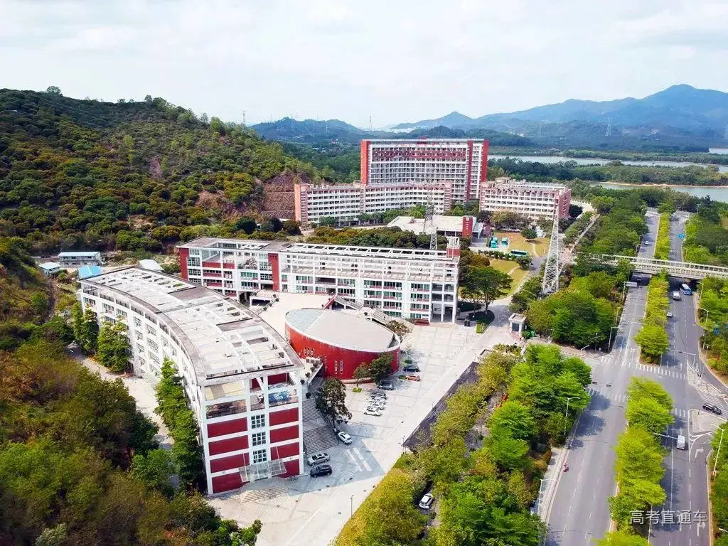 2021中国最好专科排名重磅出炉，深职输了？