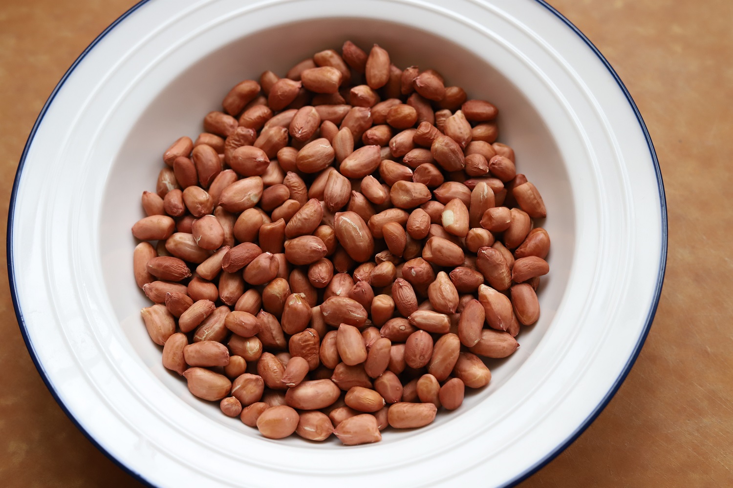 简单两步教您做卤花生,在家吃饭的下酒好菜,全家人都爱吃