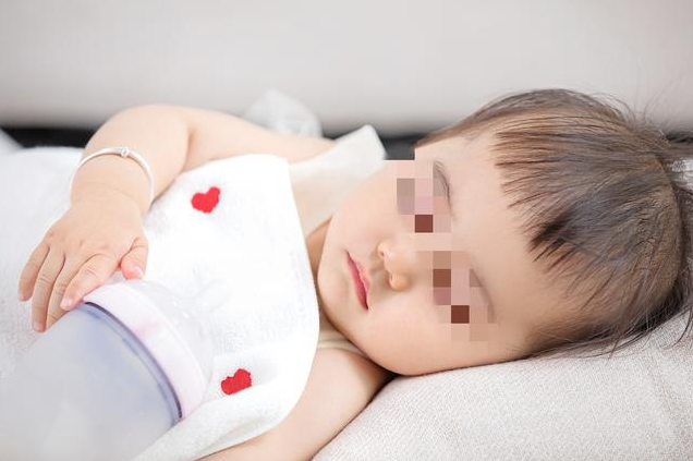 宝宝最佳睡眠时间表，宝妈快来对照一下，你家孩子掉队了吗？