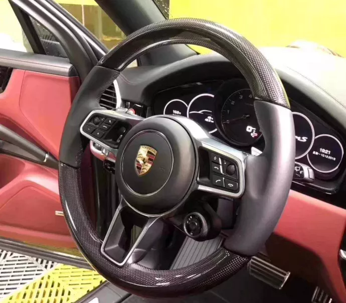 保时捷哪有裸车！花多少钱才能提走卡宴？选配详解今天它来了