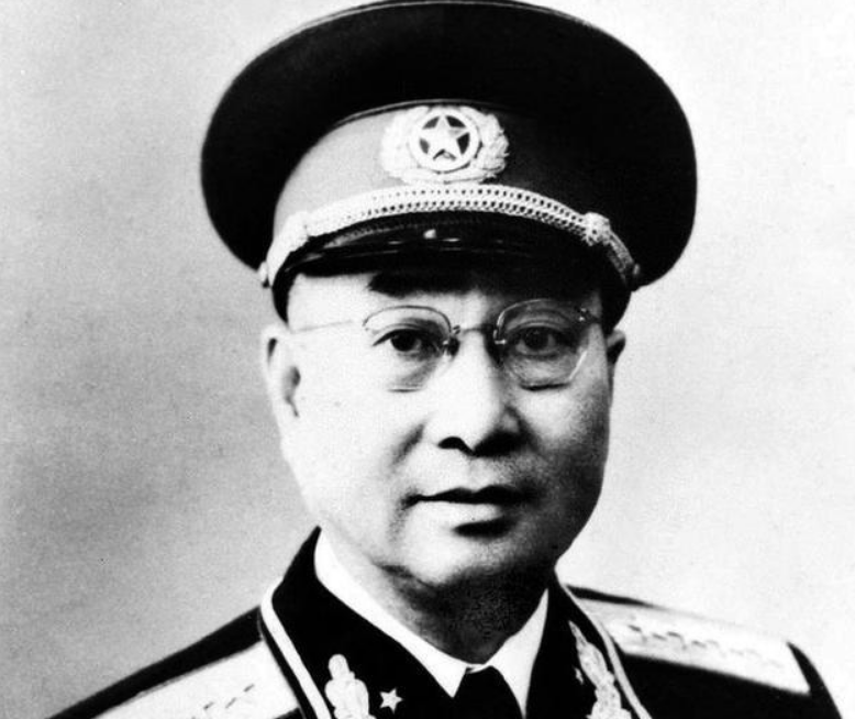 解放战争中，陈赓兵团3个军的政委都是谁？开国后是什么军衔？