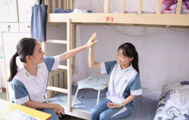 “真后悔当初高三陪读”，一位农村母亲自述，说出多少寒门的无奈