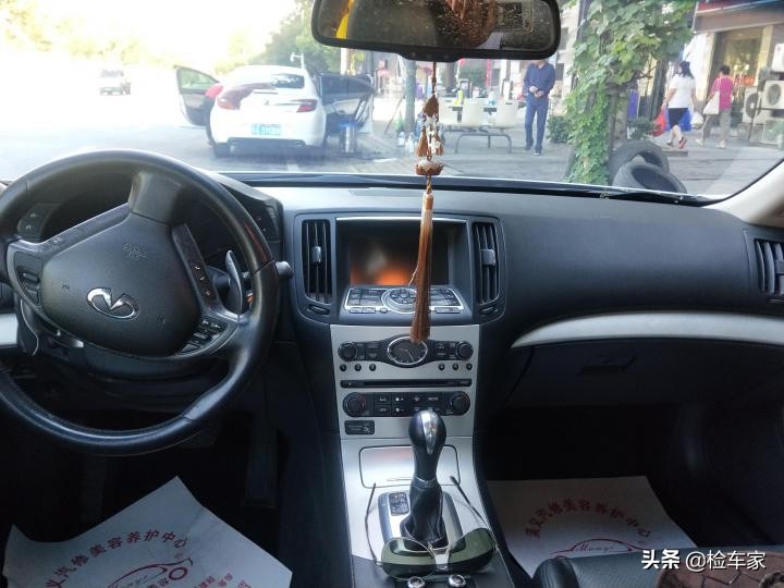 10万买台十一年的英菲尼迪G37值得吗？网友：买发动机送车