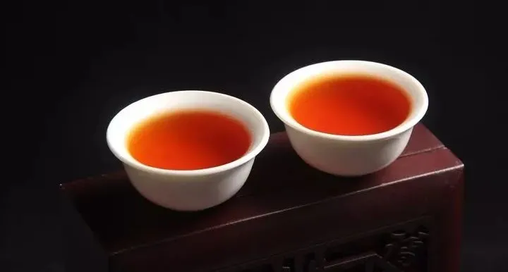 喝茶炒股健身(健身可以喝茶吗)
