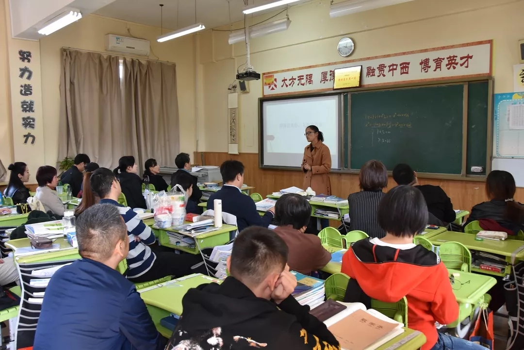 最美青春，见证成长 ---武汉大方学校初中部开放日圆满举行