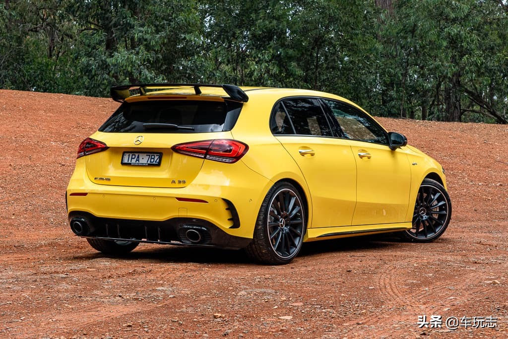 同是2.0T的两厢车之争：2020款宝马M135i对比奔驰A35 AMG
