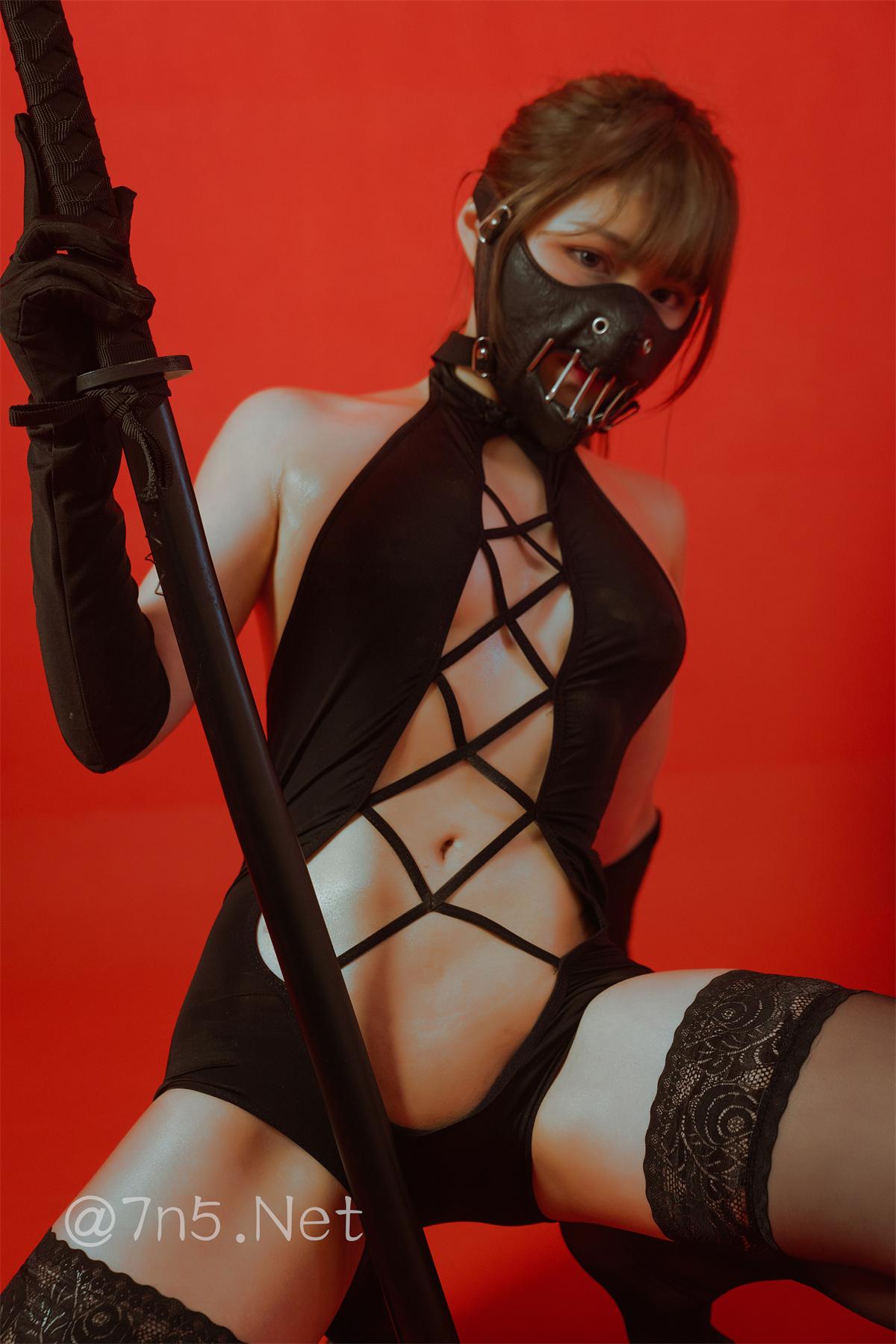 微薄Coser@七月喵子 被捆的忍者[60P1V-795MB]