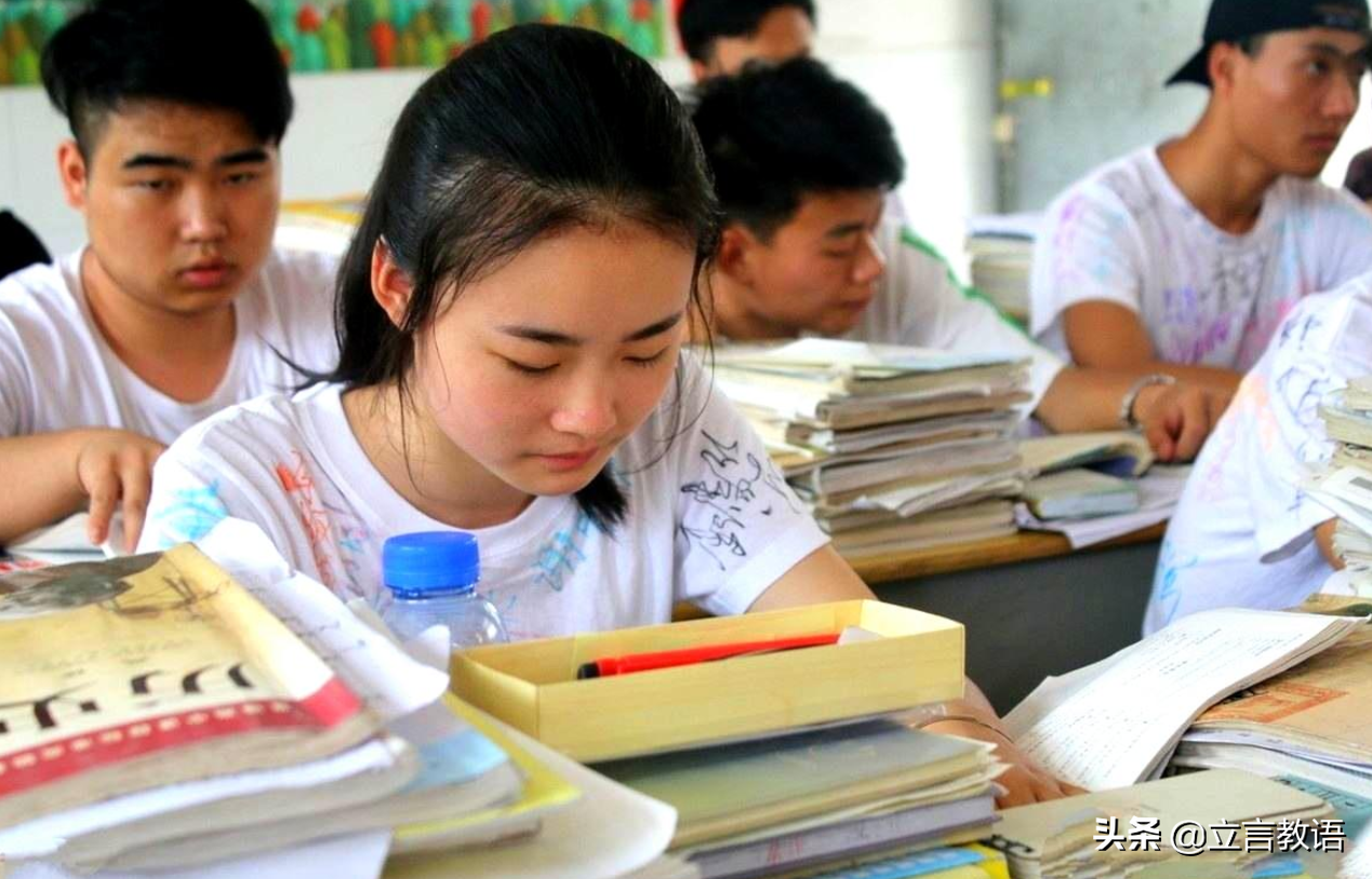 大学毕业五年，才看清私企和“铁饭碗”的区别，选择要慎重