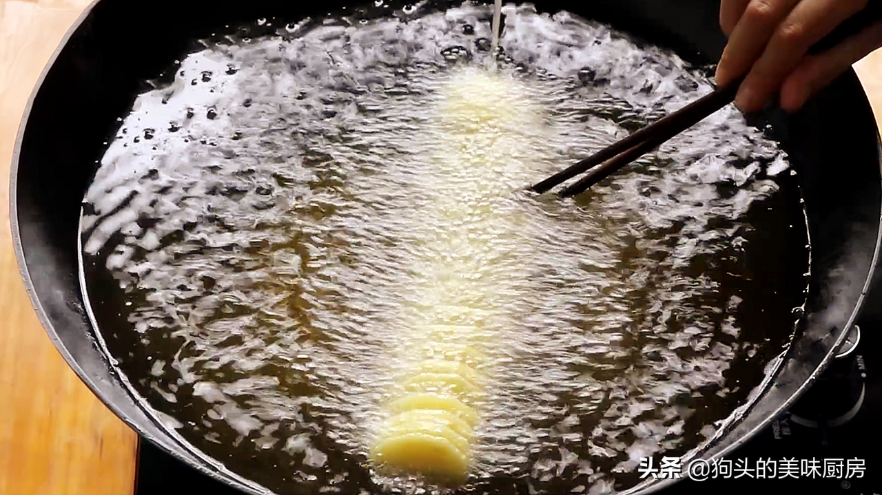 外面10块钱的旋风土豆，自己在家就能做，成本不到1块钱