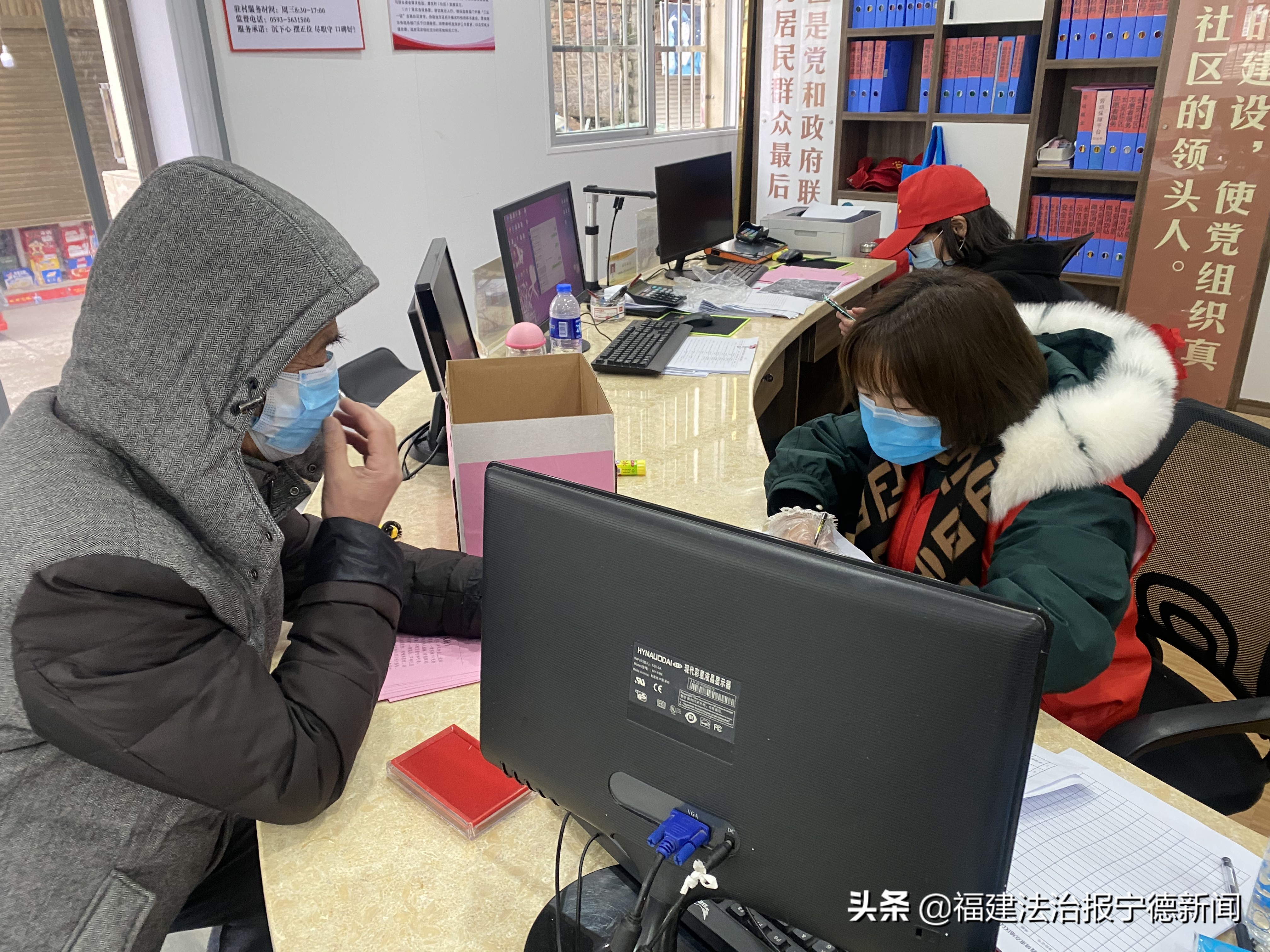 她为何被群众誉为“微笑姐姐”？这些故事你听一听