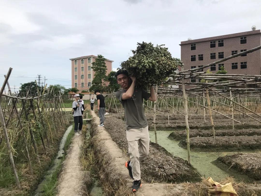广东海洋大学乘风破浪脱贫队前往揭西县开展“脱贫”社会实践