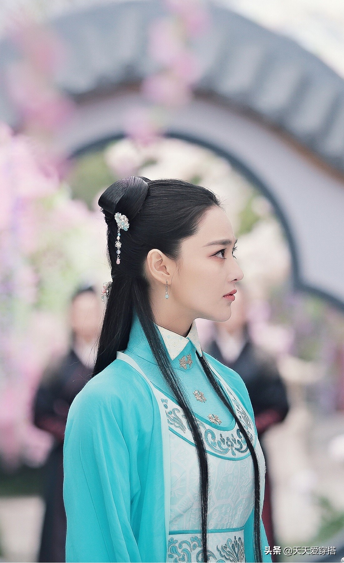 15位侧脸古装美人,鞠婧祎,丽颖,景甜,娜扎,热巴你最喜欢谁?