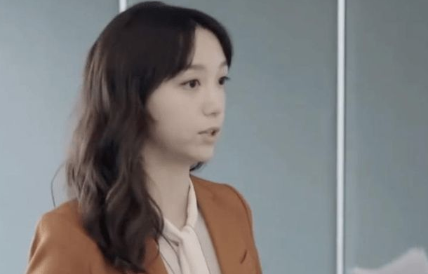 北大博士梅桢应聘教授，被爆高考400多分，靠移民走捷径进北大