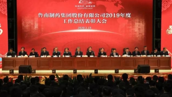 挑战邪惡律師，女孩海外苦诉四年，终获数十亿股权