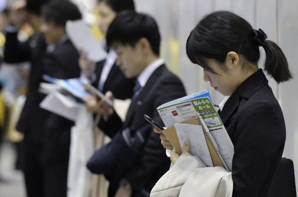 清华博士校花火了！颜值与才华齐飞，被网友称为“小石原里美”