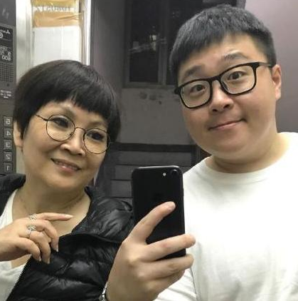 笑林小子郝劭文，幼年成名，被母亲败光千万资产之后靠低保度日