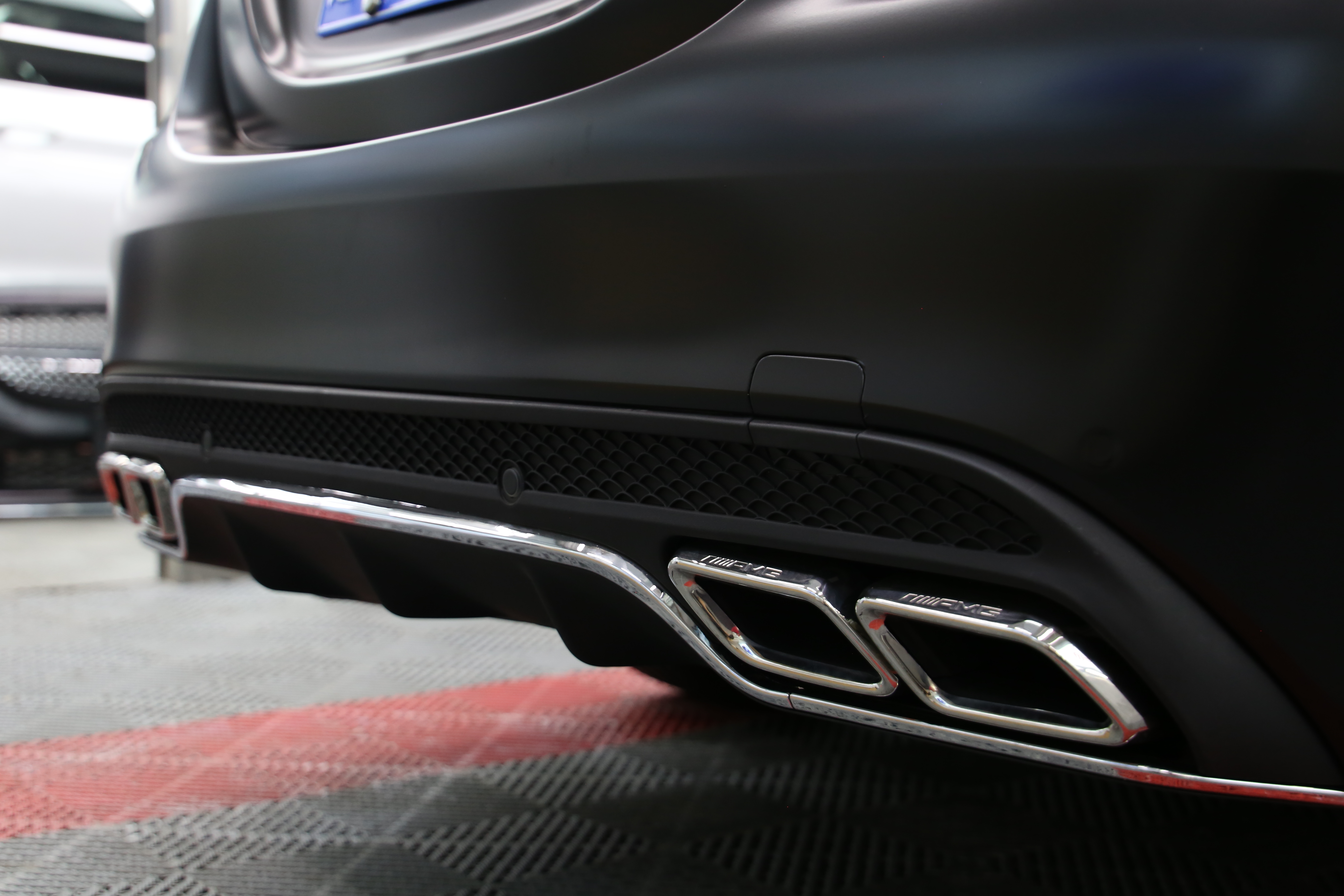 奔驰c200改装c63(小姐姐的奔驰c260改色黑武士) - 四帝国车市