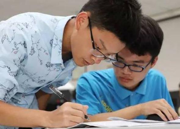 高考落榜生曹晓洁，二战高考385分进专科，人生很是励志让人羡慕