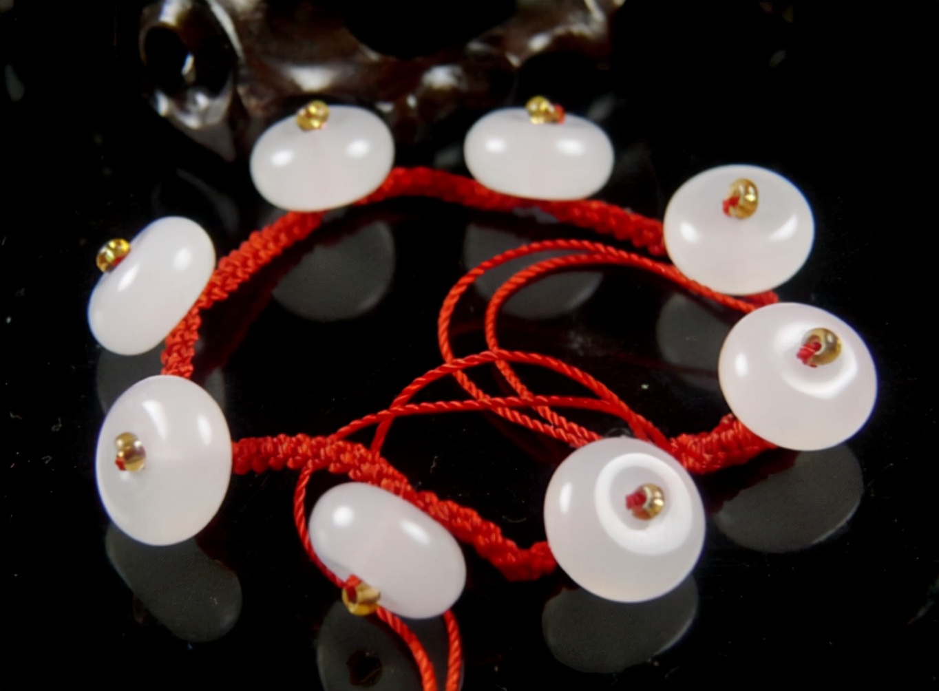 和田玉手串之平安扣手串(黄金木手串价格及图片) 第1张