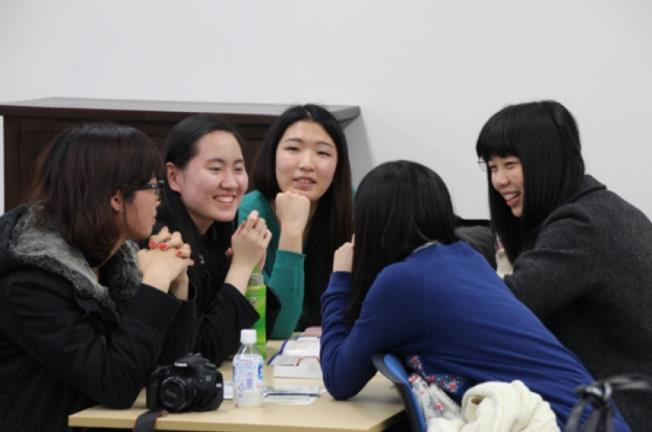 毕业后才知道，上过大学和没上大学的差别，不仅是学历那么简单