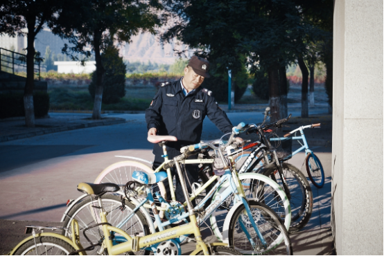 “专属”地铁线！高颜值餐厅！超“豪华”宿舍！兰州大学一次满足你！