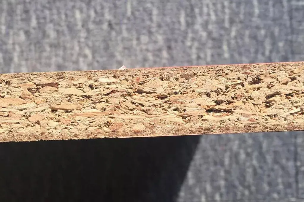 想打柜子板材怎么选?别以为都是木头,里头行道多,科普板材知识